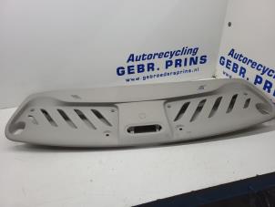Usados Compartimento de almacenamiento superior Mercedes Citan (415.6) 1.5 108 CDI Euro 6 Precio € 75,00 Norma de margen ofrecido por Autorec. Gebr. Prins b.v.