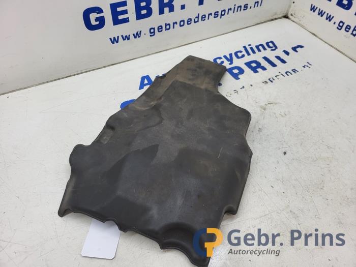 Used Engine cover Iveco New Daily VI 35C17, 35S17, 40C17, 50C17, 65C17, 70C17 Price € 36,30 Inclusive VAT offered by Autorec. Gebr. Prins b.v.