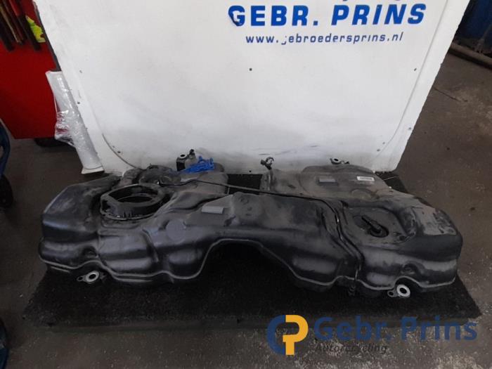Używane Zbiornik Volvo V60 II (ZW) 2.0 B3 16V Mild Hybrid Cena € 200,00 Procedura marży oferowane przez Autorec. Gebr. Prins b.v.