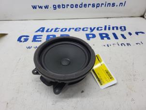 Used Speaker Volvo V60 II (ZW) 2.0 B3 16V Mild Hybrid Geartronic Price € 25,00 Margin scheme offered by Autorec. Gebr. Prins b.v.