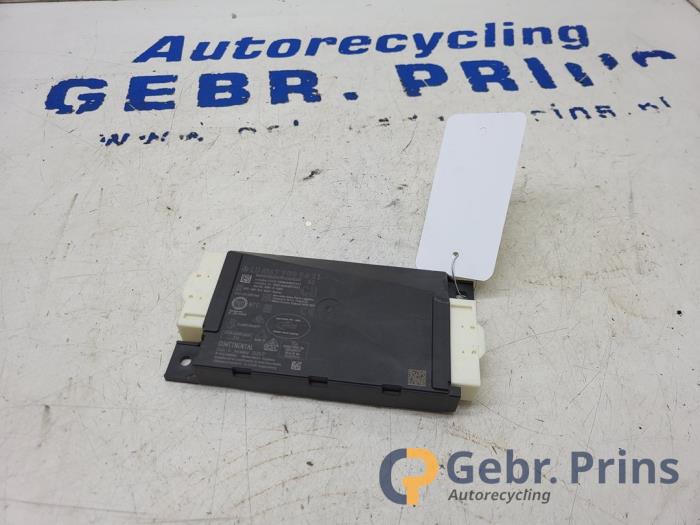 Używane Modul keyless vehicle Mercedes B (W247) 2.0 B-200d Cena € 150,00 Procedura marży oferowane przez Autorec. Gebr. Prins b.v.