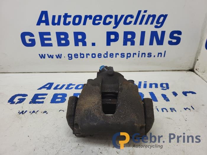 Gebrauchte Bremszange rechts vorne Volvo C30 (EK/MK) 1.6 D 16V Preis € 35,00 Margenregelung angeboten von Autorec. Gebr. Prins b.v.