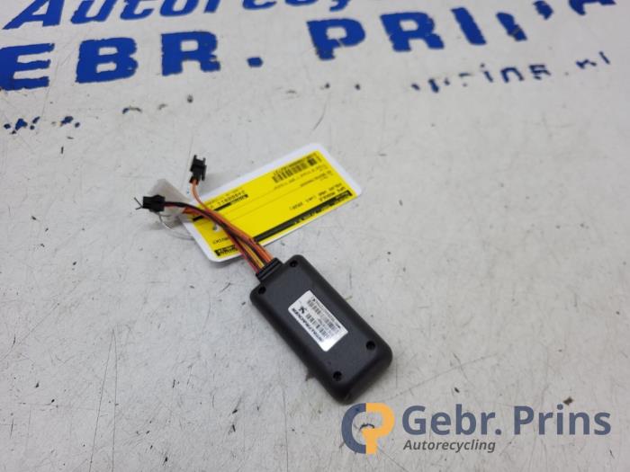 Używane Modul GPS Volvo V60 II (ZW) 2.0 B3 16V Mild Hybrid Cena € 50,00 Procedura marży oferowane przez Autorec. Gebr. Prins b.v.