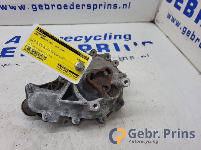 Begagnade Vattenpump Ford Transit Custom 2.2 TDCi 16V Pris € 30,25 Inklusive moms erbjuds av Autorec. Gebr. Prins b.v.