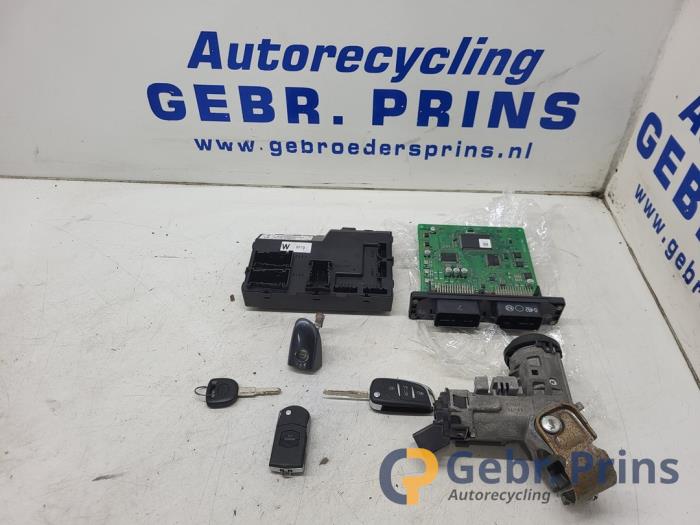 Used Ignition lock + computer Mazda 2 (DE) 1.3 16V S-VT Price € 100,00 Margin scheme offered by Autorec. Gebr. Prins b.v.