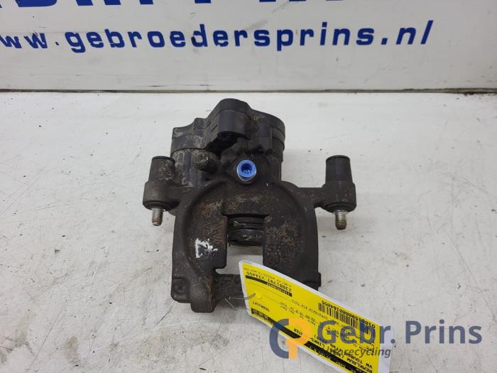 Gebrauchte Bremszange links hinten Volkswagen Touran (5T1) 2.0 TDI 150 Preis € 125,00 Margenregelung angeboten von Autorec. Gebr. Prins b.v.