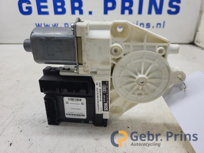 Usados Motor de ventanilla de puerta Audi A3 (8P1) 1.9 TDI Precio € 20,00 Norma de margen ofrecido por Autorec. Gebr. Prins b.v.