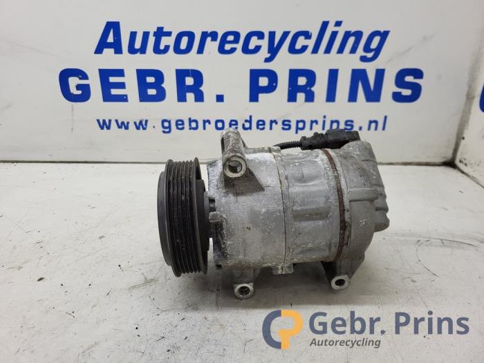 Usagé Compresseur de clim Peugeot 308 (L3/L8/LB/LH/LP) 1.6 BlueHDi 120 Prix € 100,00 Règlement à la marge proposé par Autorec. Gebr. Prins b.v.