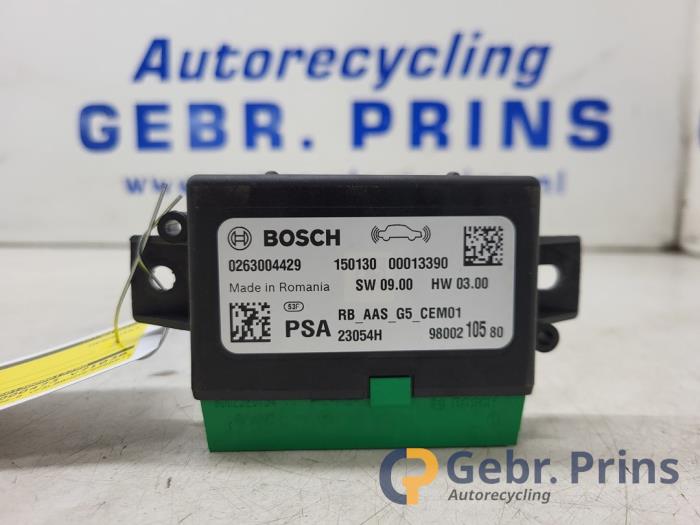 Begagnade PDC-modul Peugeot 308 (L3/L8/LB/LH/LP) 1.6 BlueHDi 120 Pris € 40,00 Marginaltabell erbjuds av Autorec. Gebr. Prins b.v.