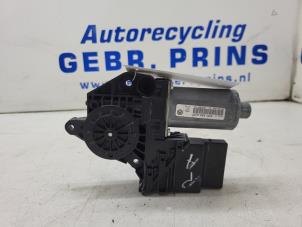 Used Door window motor Volkswagen Golf Plus (5M1/1KP) 1.4 16V Price € 20,00 Margin scheme offered by Autorec. Gebr. Prins b.v.