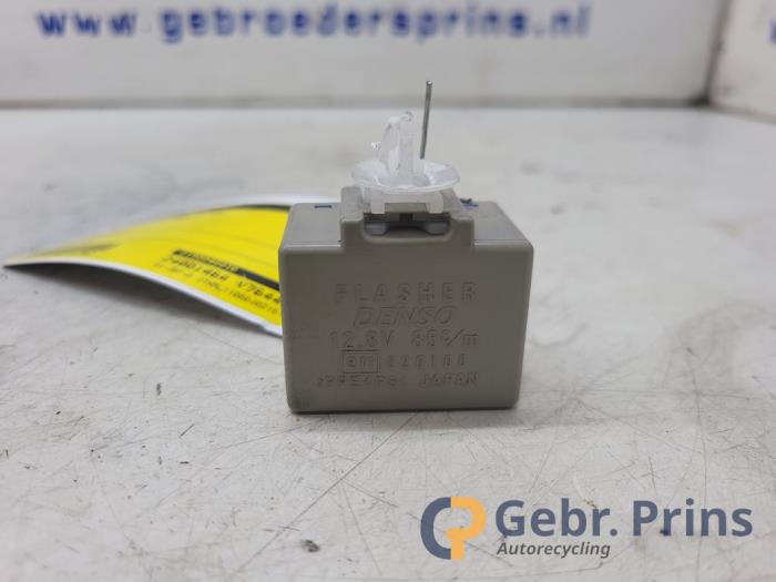 Hazard warning light relay