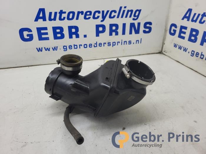 Gebrauchte Intercooler Rohr Mercedes CLA Shooting Brake (117.9) 2.2 CLA-200 CDI, 200 d 16V Preis € 35,00 Margenregelung angeboten von Autorec. Gebr. Prins b.v.