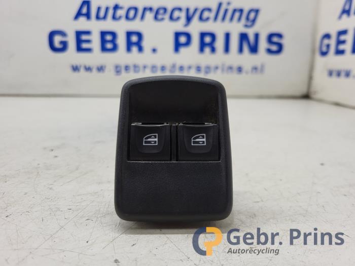 Usados Interruptor de ventanilla eléctrica Fiat Talento 2.0 EcoJet BiTurbo 145 Precio € 30,25 IVA incluido ofrecido por Autorec. Gebr. Prins b.v.