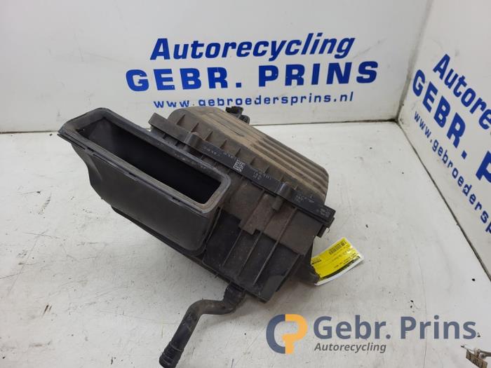 Begagnade Luftfilterhus Skoda Octavia Combi (5EAC) 1.6 TDI Greenline 16V Pris € 50,00 Marginaltabell erbjuds av Autorec. Gebr. Prins b.v.