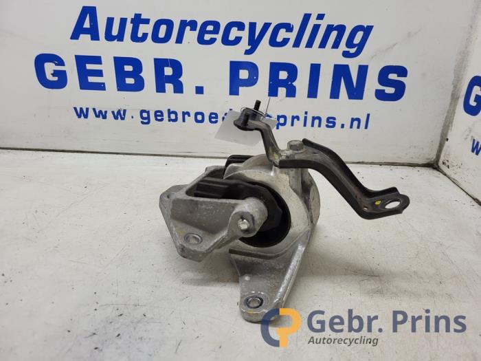 Used Engine mount Suzuki Vitara (LY/MY) 1.6 16V VVT Price € 30,00 Margin scheme offered by Autorec. Gebr. Prins b.v.