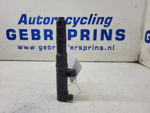 Usagé Broche bobine Dacia Duster (HS) 1.6 16V Prix € 15,00 Règlement à la marge proposé par Autorec. Gebr. Prins b.v.