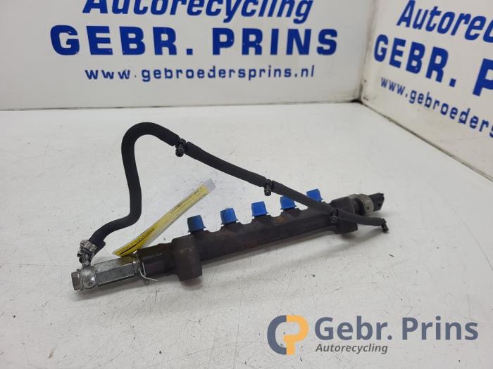 Usagé Système d'injection Opel Astra K 1.6 CDTI 110 16V Prix € 60,00 Règlement à la marge proposé par Autorec. Gebr. Prins b.v.
