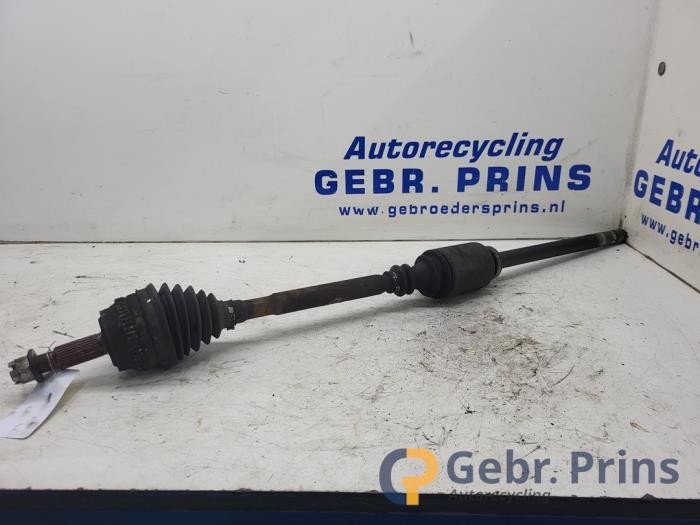 Begagnade Drivaxel, höger fram Opel Movano Combi 2.2 DTI Pris € 40,00 Marginaltabell erbjuds av Autorec. Gebr. Prins b.v.