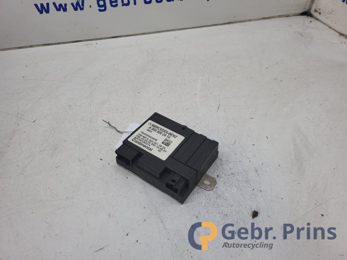 Usagé Module pompe carburant Mercedes C (W205) C-180 1.6 16V Prix € 30,00 Règlement à la marge proposé par Autorec. Gebr. Prins b.v.