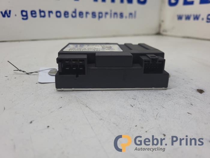Module pompe carburant d'un Mercedes-Benz C (W205) C-180 1.6 16V 2019