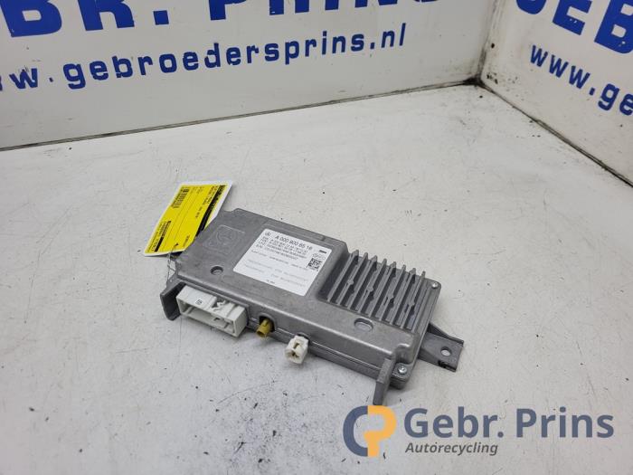 Begagnade Bluetooth-modul Mercedes C (W205) C-180 1.6 16V Pris € 125,00 Marginaltabell erbjuds av Autorec. Gebr. Prins b.v.