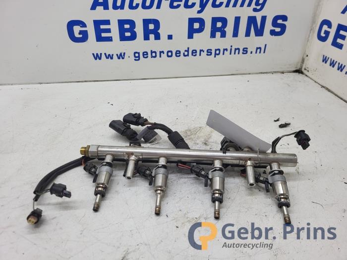 Usagé Système d'injection Audi A4 Avant (B8) 1.8 TFSI 16V Prix € 50,00 Règlement à la marge proposé par Autorec. Gebr. Prins b.v.