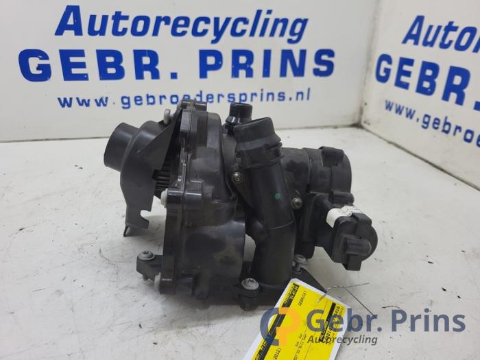 Begagnade Vattenpump Audi A4 Avant (B8) 1.8 TFSI 16V Pris € 150,00 Marginaltabell erbjuds av Autorec. Gebr. Prins b.v.