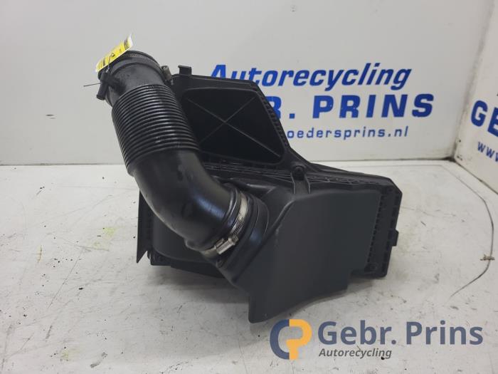 Begagnade Luftfilterhus Audi A4 Avant (B8) 1.8 TFSI 16V Pris € 35,00 Marginaltabell erbjuds av Autorec. Gebr. Prins b.v.
