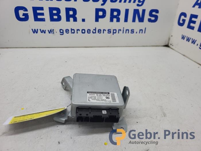 Used Power steering computer Toyota Yaris III (P13) 1.4 D-4D-F Price € 50,00 Margin scheme offered by Autorec. Gebr. Prins b.v.