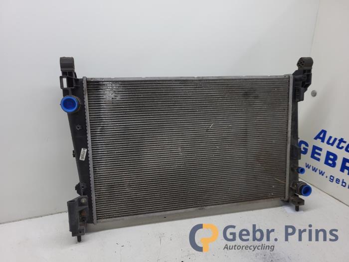 Usagé Radiateur Opel Corsa D 1.6i OPC 16V Turbo Prix € 30,00 Règlement à la marge proposé par Autorec. Gebr. Prins b.v.