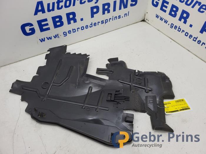 Begagnade Lufttratt Opel Crossland (X) 1.2 Turbo 12V Pris € 25,00 Marginaltabell erbjuds av Autorec. Gebr. Prins b.v.