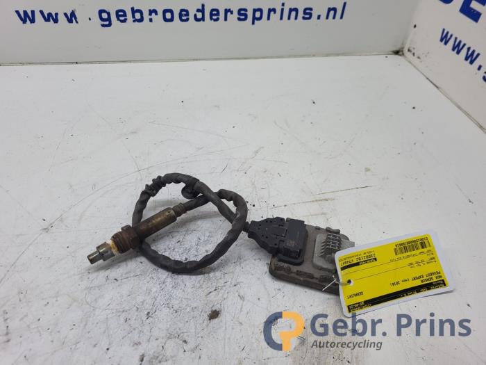 Begagnade NOx-sensor Peugeot Expert (V1/VA/VB/VE/VF/VT/VY) 2.0 Blue HDi 150 16V Pris € 121,00 Inklusive moms erbjuds av Autorec. Gebr. Prins b.v.