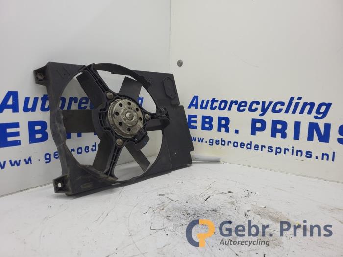 Używane Wentylator Fiat Ducato (243/244/245/247) 2.8 JTD 15 Cena € 36,30 Z VAT oferowane przez Autorec. Gebr. Prins b.v.