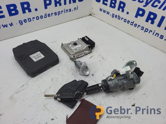 Used Ignition lock + computer Hyundai iX20 (JC) 1.4i 16V Price € 125,00 Margin scheme offered by Autorec. Gebr. Prins b.v.
