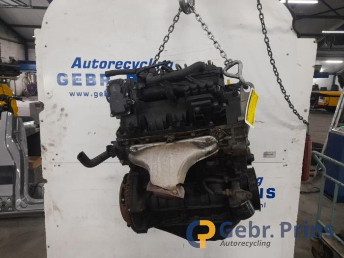 Engine from a Renault Twingo II (CN) 1.2 16V 2010