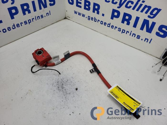 Używane Pyrofuse BMW 7 serie (F01/02/03/04) 740d 24V Cena € 75,00 Procedura marży oferowane przez Autorec. Gebr. Prins b.v.