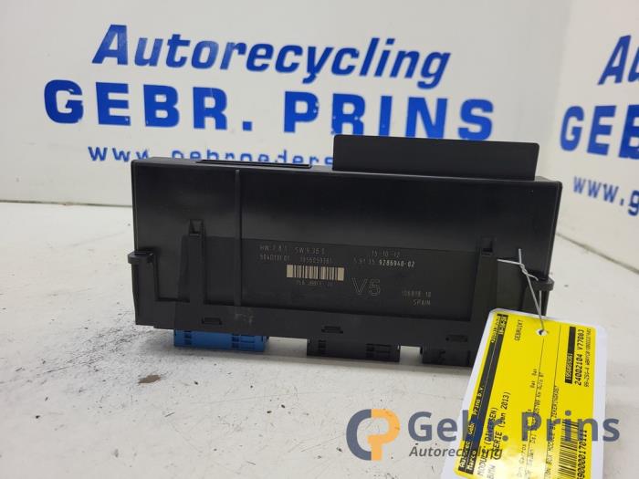 Używane Modul (rózne) BMW 7 serie (F01/02/03/04) 740d 24V Cena € 30,00 Procedura marży oferowane przez Autorec. Gebr. Prins b.v.