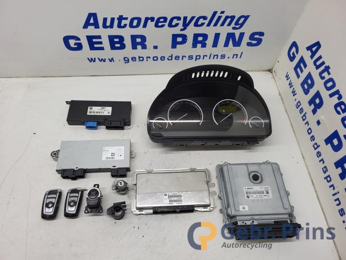 Used Ignition lock + computer BMW 7 serie (F01/02/03/04) 740d 24V Price € 350,00 Margin scheme offered by Autorec. Gebr. Prins b.v.