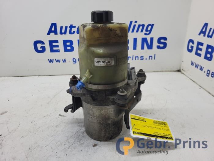 Usagé Pompe de direction Ford Focus C-Max 1.8 16V Prix € 50,00 Règlement à la marge proposé par Autorec. Gebr. Prins b.v.