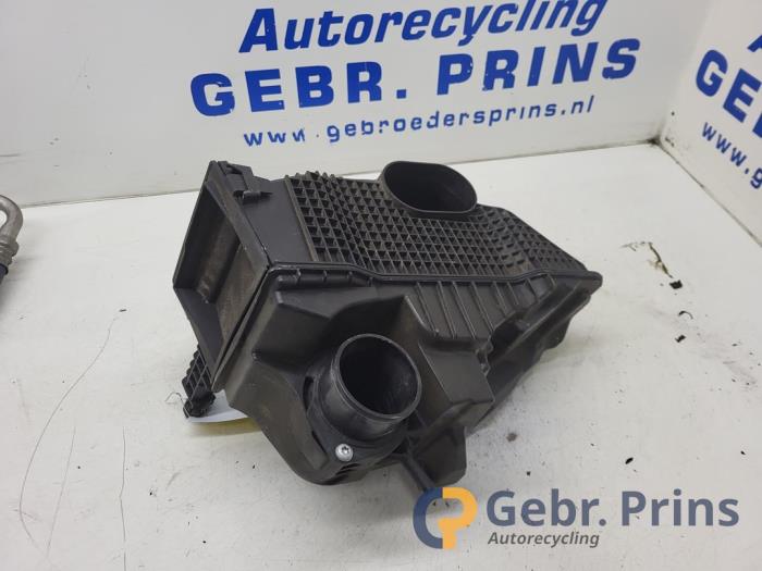 Gebrauchte Luftfiltergehäuse Renault Clio IV (5R) 0.9 Energy TCE 90 12V Preis € 40,00 Margenregelung angeboten von Autorec. Gebr. Prins b.v.