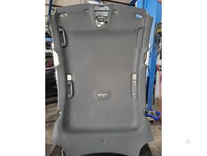 Begagnade Inre takklädsel Volvo V40 (MV) 2.0 D2 16V Pris € 100,00 Marginaltabell erbjuds av Autorec. Gebr. Prins b.v.