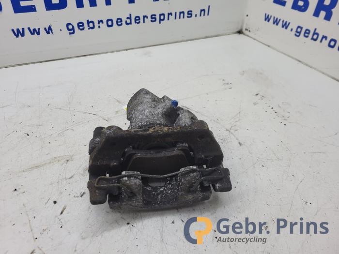 Gebrauchte Bremszange links hinten Volvo V40 (MV) 2.0 D2 16V Preis € 40,00 Margenregelung angeboten von Autorec. Gebr. Prins b.v.