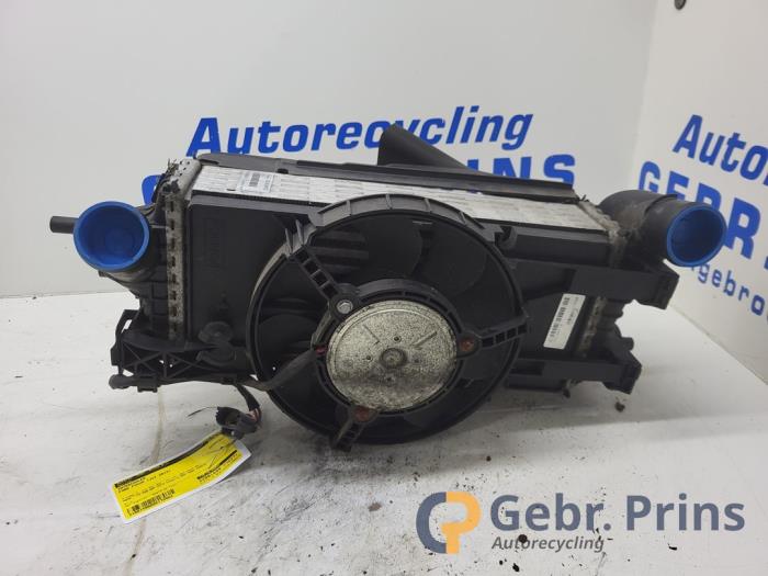 Usados Intercooler Ford Focus 3 Wagon 1.0 Ti-VCT EcoBoost 12V 100 Precio € 40,00 Norma de margen ofrecido por Autorec. Gebr. Prins b.v.