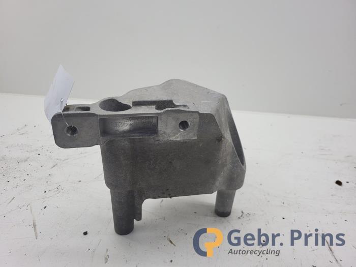 Gebrauchte Motorlager Opel Astra K Sports Tourer 1.0 Turbo 12V Preis € 15,00 Margenregelung angeboten von Autorec. Gebr. Prins b.v.