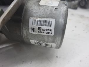 Begagnade Rattstångshölje Opel Corsa D 1.2 16V Pris € 100,00 Marginaltabell erbjuds av Autorec. Gebr. Prins b.v.