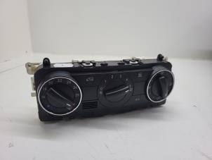 Begagnade Värmekontrollpanel Mercedes B (W245) 1.5 B-160 16V Pris € 30,00 Marginaltabell erbjuds av Autorec. Gebr. Prins b.v.