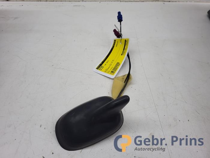 Używane Antena Volkswagen Golf VI (5K1) 1.2 TSI BlueMotion Cena € 20,00 Procedura marży oferowane przez Autorec. Gebr. Prins b.v.