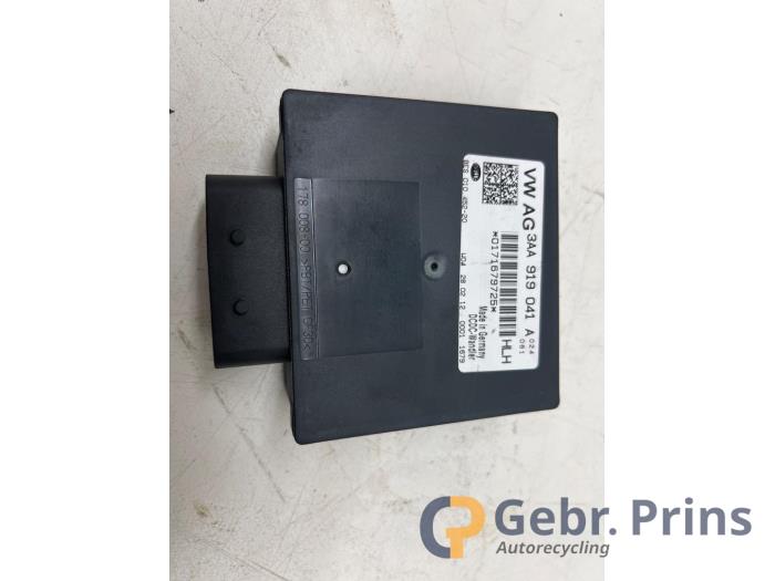 Usagé Module électronique central Volkswagen Golf VI (5K1) 1.2 TSI BlueMotion Prix € 15,00 Règlement à la marge proposé par Autorec. Gebr. Prins b.v.