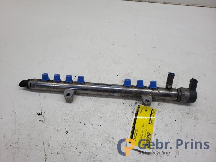 Usagé Système d'injection Volvo V60 I (FW/GW) 2.0 D3 20V Prix € 50,00 Règlement à la marge proposé par Autorec. Gebr. Prins b.v.