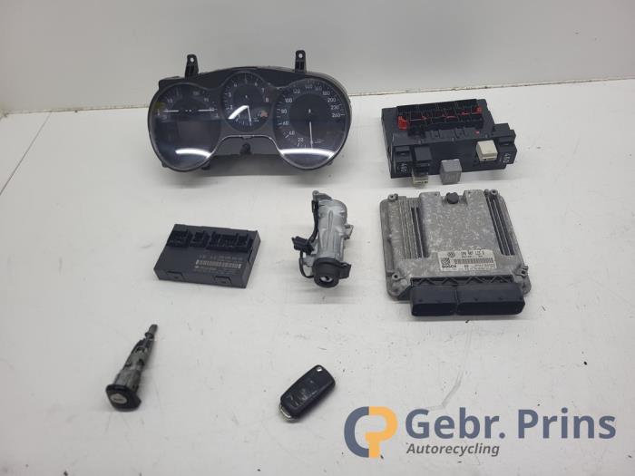 Used Ignition lock + computer Seat Leon (1P1) 2.0 TFSI 16V Price € 150,00 Margin scheme offered by Autorec. Gebr. Prins b.v.